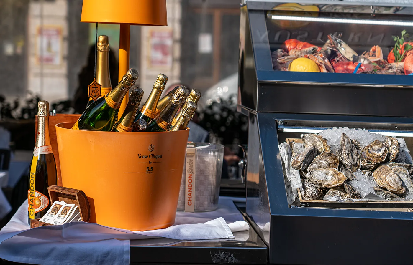 Nautilus oyster bar at Naschmarkt with Veuve Clicquot and fresh oysters on ice